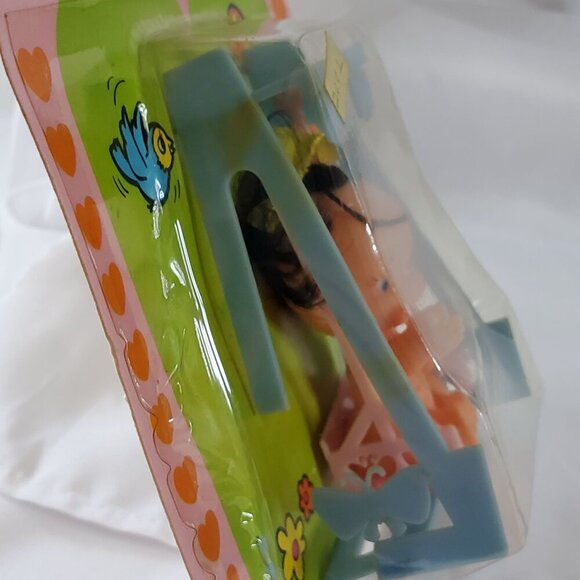 VTG 1971 Itty Bitty Baby Doll Soft 2" Cuddle Doll With Accessory New In Package - Picture 8 of 11